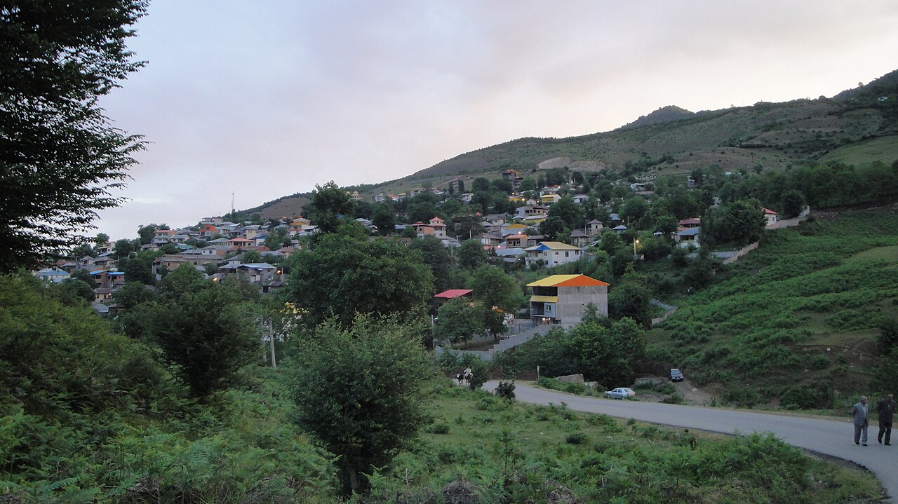 فیلبند یک روزه اتوبوسی سفربه ییلاق فیلبند دریای ابر و جنگل سنگچال